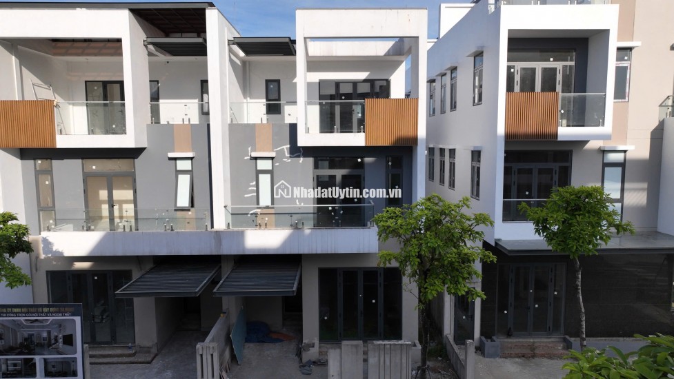 Sở hữu ngay nhà phố xây sẵn – hỗ trợ vay đến 70%, miễn lãi suất 0% suốt 18 tháng đầu!